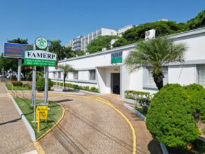 Fachada da Faculdade de Medicina de São José do Rio Preto